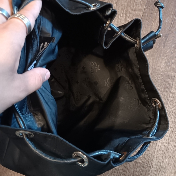 Dolce & Gabbana Black Backpack Nylon Unisex Very Good Condition - Picture 9 of 9